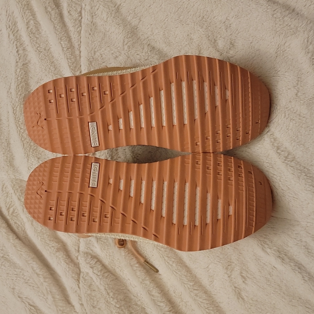 Puma EvoKnit Tennis Shoes - Picture 2 of 5